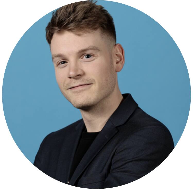 Headshot Nick Marston